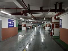 -奉贤宝龙城市广场·停车场