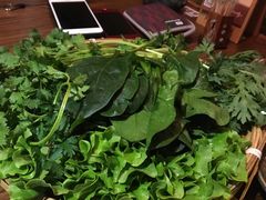 -老牌坊云南鱼豆花火锅(嵩山店)