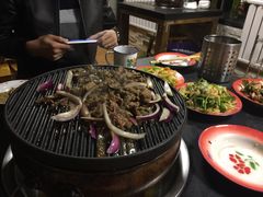 -石记老北京炙子烤肉(松园店)