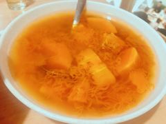 -兔行天下-鸿鹤鲜锅兔(中海国际店)