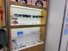 -亿视康青少儿眼镜(五官科店)