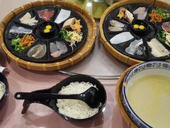 -老国贸云南传统过桥米线(滇池店)