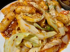鱼饼炒年糕-博欧姆新派韩国料理·炸鸡(艾尚店)