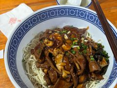 -沪西老弄堂面馆(定西路店)