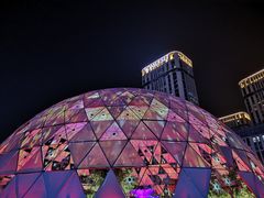 -南京眼步行桥