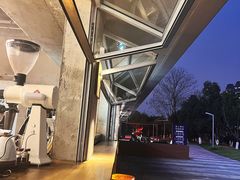 -三勾JJJ Burger&Coffee(梅溪湖店)