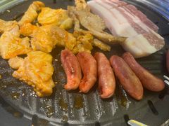 -哈哈碳都·牛肋条无限自助烤肉(台江万达店)