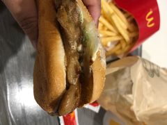 -麦当劳(百联西郊购物中心店)