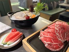 -湊湊火锅·茶憩(杭州湖滨银泰in77店)