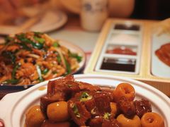 极品红烧肉-富贵春饼·烤鸭·大厨现炒(泰华店)