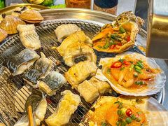 -围炉肉舍•炭烤活鳗•丹东海鲜烤肉(步行街店)