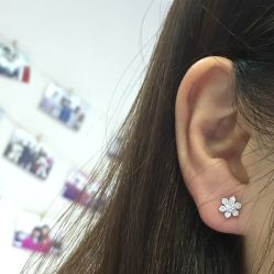 -威德钻石-克拉钻大本营(南京东路店)