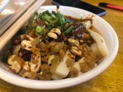 -八一路好吃街(雨田商务大厦店)