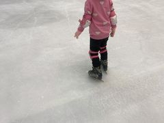 -陈露国际冰上中心(天津嘉里汇店)