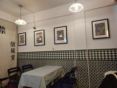 -捌贰虾蟹·江湖菜馆(江汉路店)
