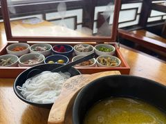 -桥香园过桥米线(国贸店)