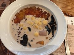 -RUXU入续糖水铺与包(卓悦中心店)