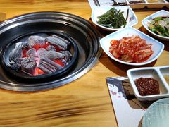 -唯成•韩国炭火烤肉 유성고기