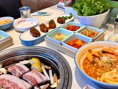 -韩香福烤肉庄园(华夏路店)