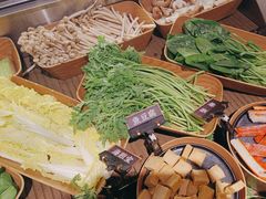 -牛YO寿喜烧·铁板烧和牛火锅自助(市府恒隆店)