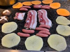 -小花猪韩式石板烤肉