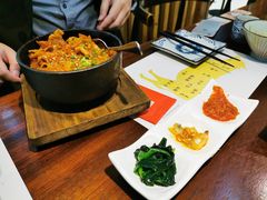 肥牛泡菜石锅饭-热血兄弟·炭火烤肉(融侨中心店)