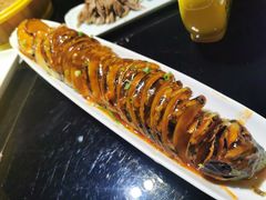一根茄子-东口码头·烧鸽子·鱼头泡饼·地方菜(金鹰悦城店)