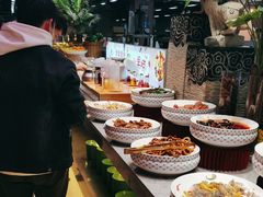 -新艺自助美食城(中山路店)