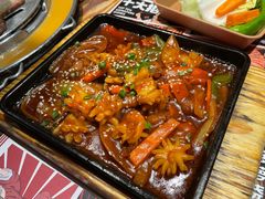 鱿鱼炒五花肉-青瓦炭韩潮烤肉(花园道店)