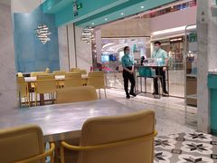 大堂-姚姚酸菜鱼·金戈戈香港豉油鸡(喜荟城联名店)