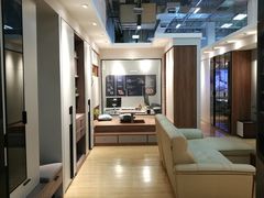 -百安居装修建材卖场(泰然店)