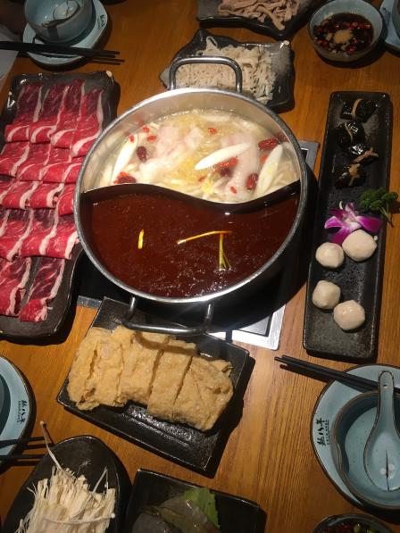 熬八年lab台式火锅新区龙湖店