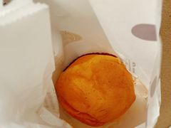 菠萝红豆包-老佛爷饼店