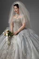 -乐派诗婚纱摄影