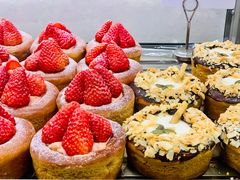 草莓布蕾包-喜茶(广州北京路惠福东店)