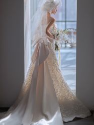 -艾米丽婚纱礼服
