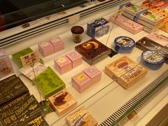 -好利来(四季青店)