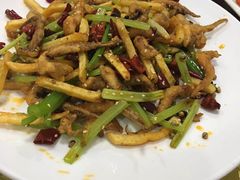-绿岛酒楼(小海地店)