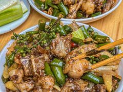 -鸿顺老铁锅美蛙鱼府(解放碑店)