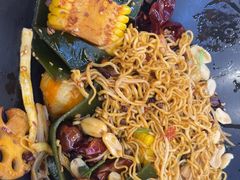 -醉人椒麻辣香锅(王府井喜悦店)