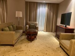 -汕尾巴黎半岛酒店