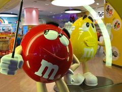 -m豆巧克力世界(上海世茂广场店)