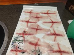 鲜鱼薄片-景明轩•养生酸汤鱼火锅 云贵鲜菌 现舂野果酸汤(王寨小区店)