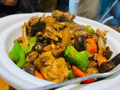 -黄泥岗·地道湖北菜(奥特莱斯店)