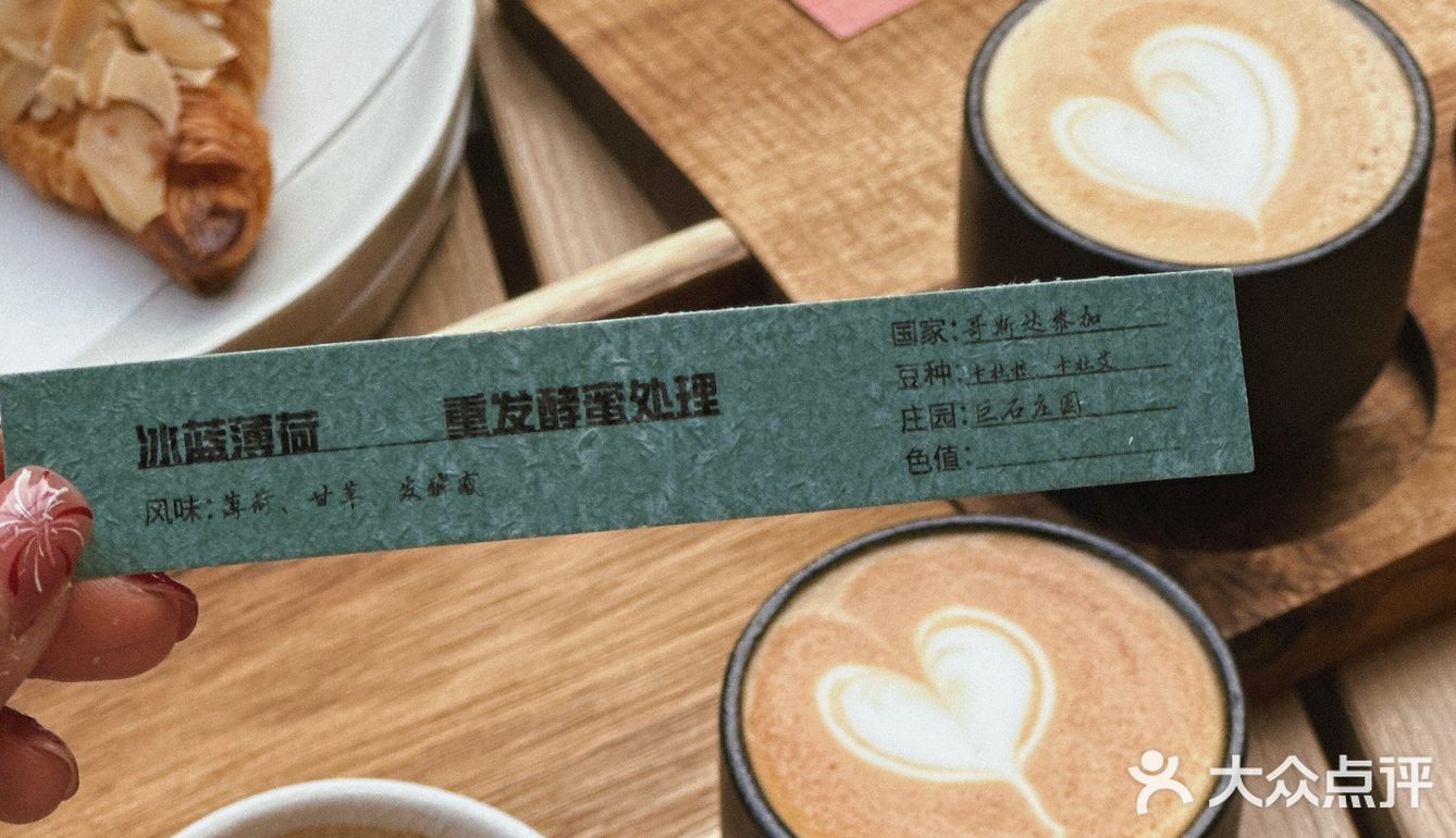 一分为二，既是不同，又相同