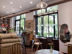 靠窗位-富贵面包公司(运河店)