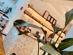 -Line 咖啡(石厦花园店)