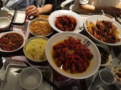 -龙巢盱眙龙虾·牛蛙·烧烤宵夜(八卦岭店)