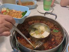 -蛙两只美蛙鱼头火锅(恒茂店)