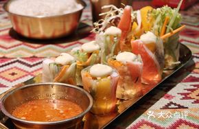 Fresh Mango and Vegetable Crab Meat Rice Paper Rolls